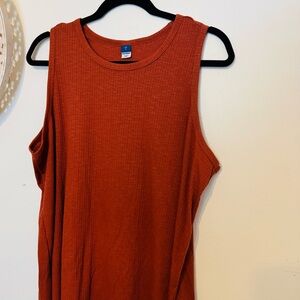 Old Navy Women's Short Sleeve in Rust Orange